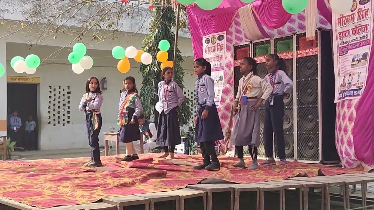 Bheekham Singh Inter College Mahitapur.  चंदा ने पूछा तारों से .......  #viralvideo #youtube #dance 