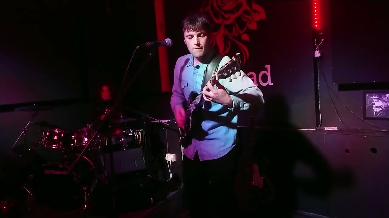 Canada Hill performing 'Cling' and 'Bloodstained' at The Bread And Roses, Clapham, on 10 Dec 2024.