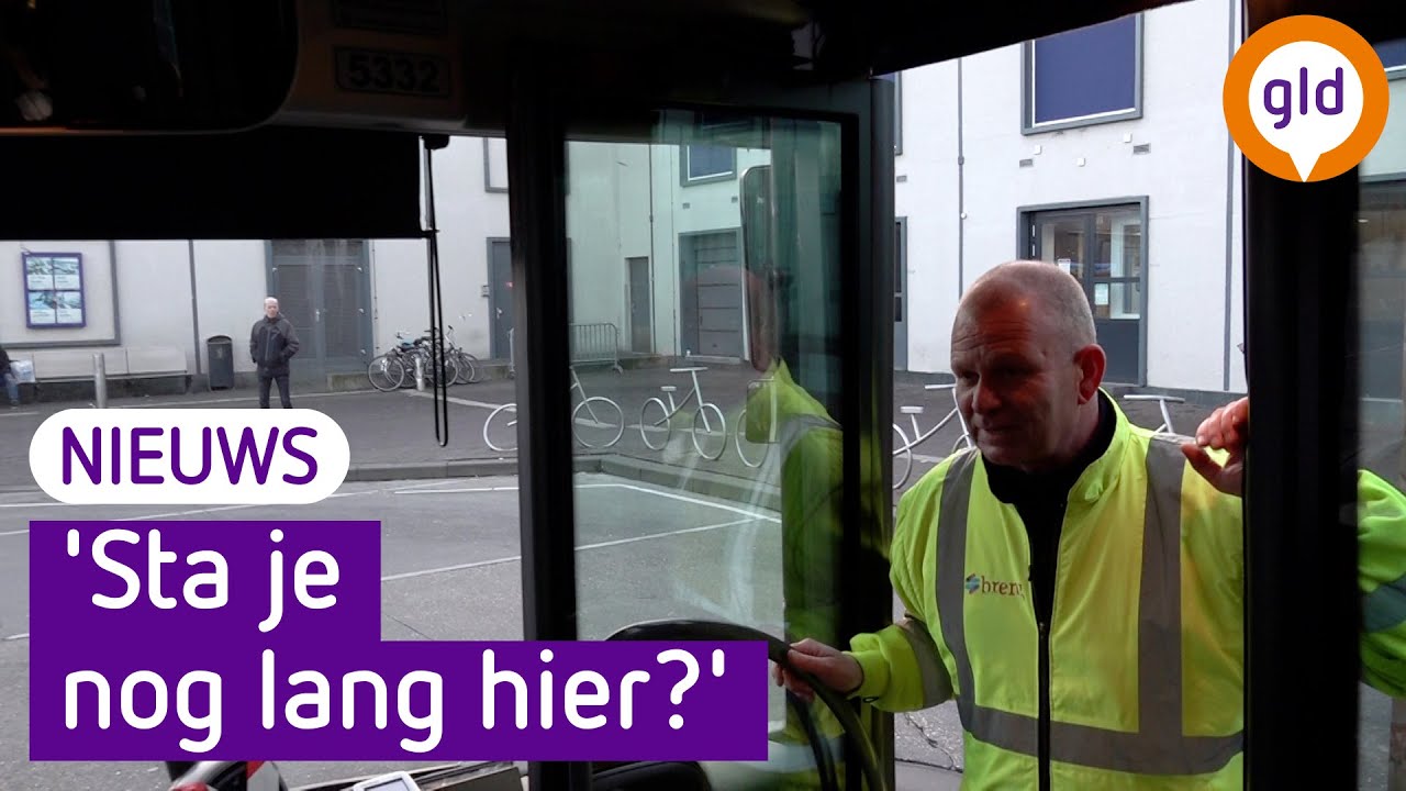 Proef met stationschef op busstation Arnhem en Nijmegen