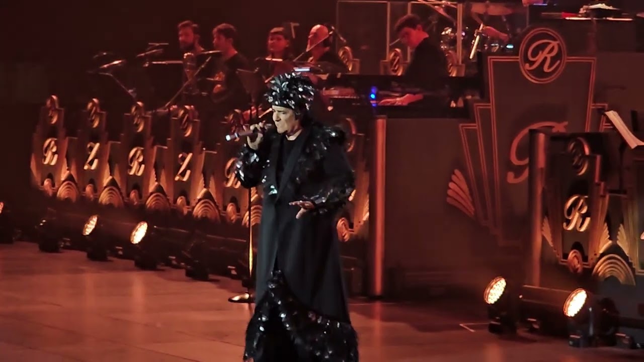 ECCOCI QUI - AUTORITRATTO TOUR 2024 - RENATO ZERO - FIRENZE 02/03/2024