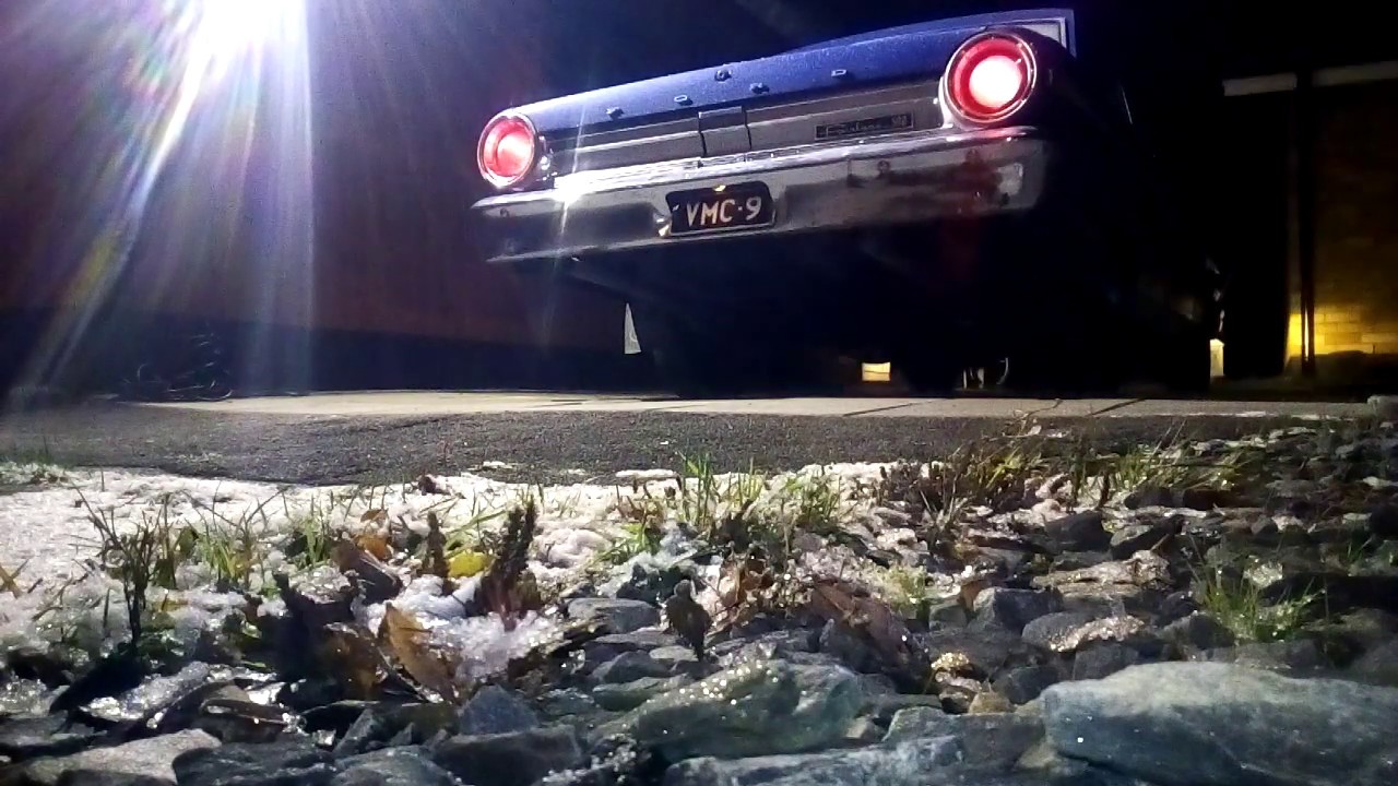 1964 Ford Fairlane 500, 260cid 4,3 L, V8. 4-door 3-spd manual. Start Up, Exhaust. Winter cold start