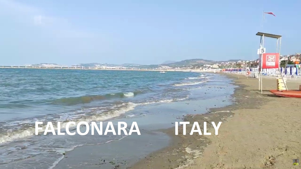 Falconara Marittima le spiagge vicino la stazione. Marche Italy