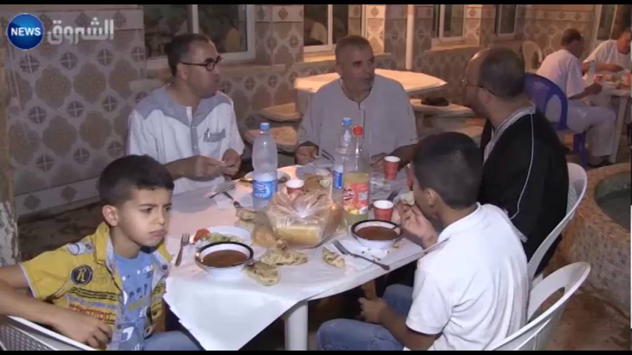 إفطار جماعي في بيت الشيخ الراحل محفوظ نحناح فرصة لإعادة لم الشمل