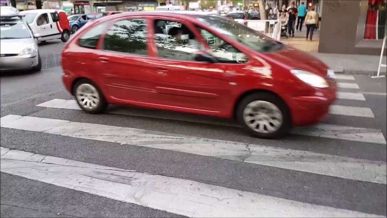 Tips de Madrid: Rayado para cruce de peatones