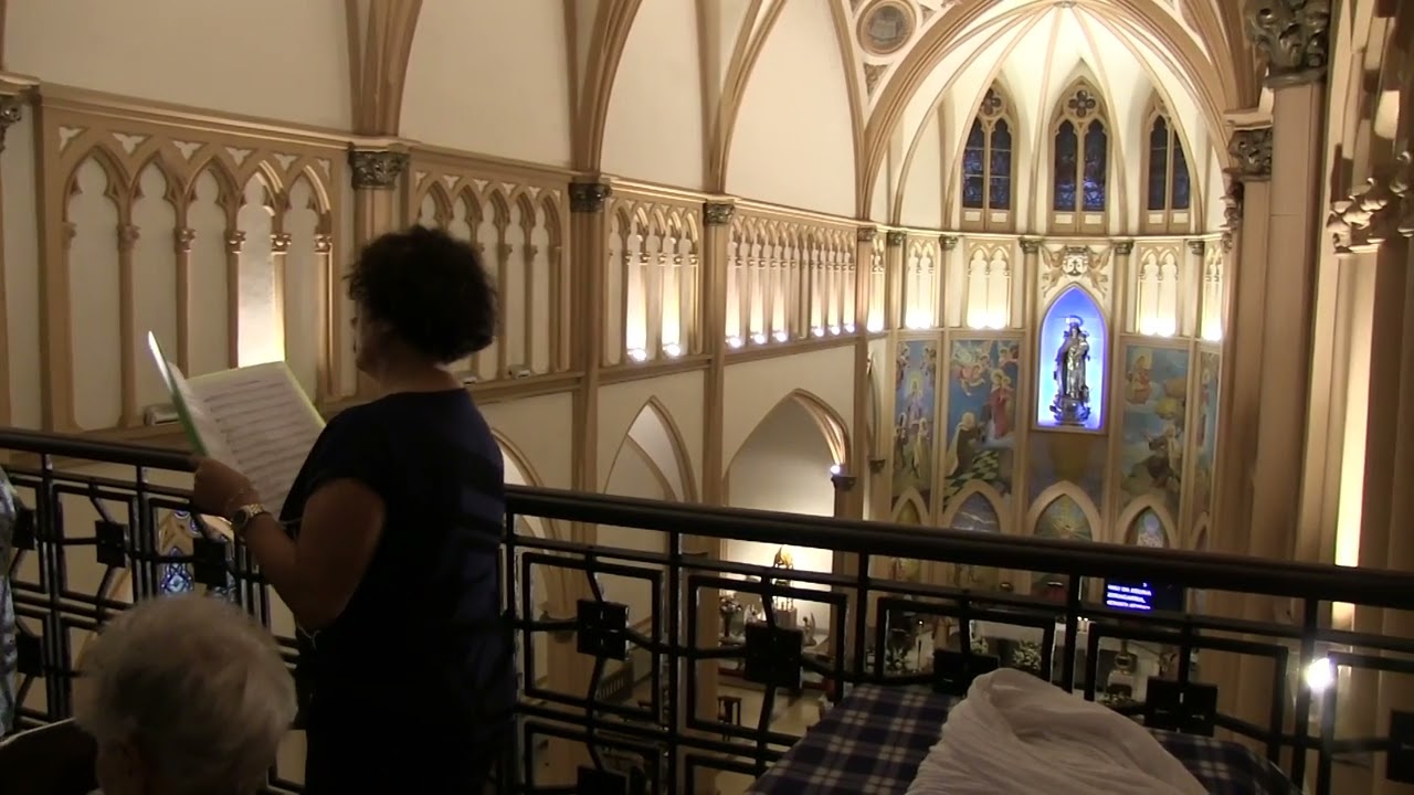 Himno a San Juan en la iglesia del Carmen, con el coro parroquial