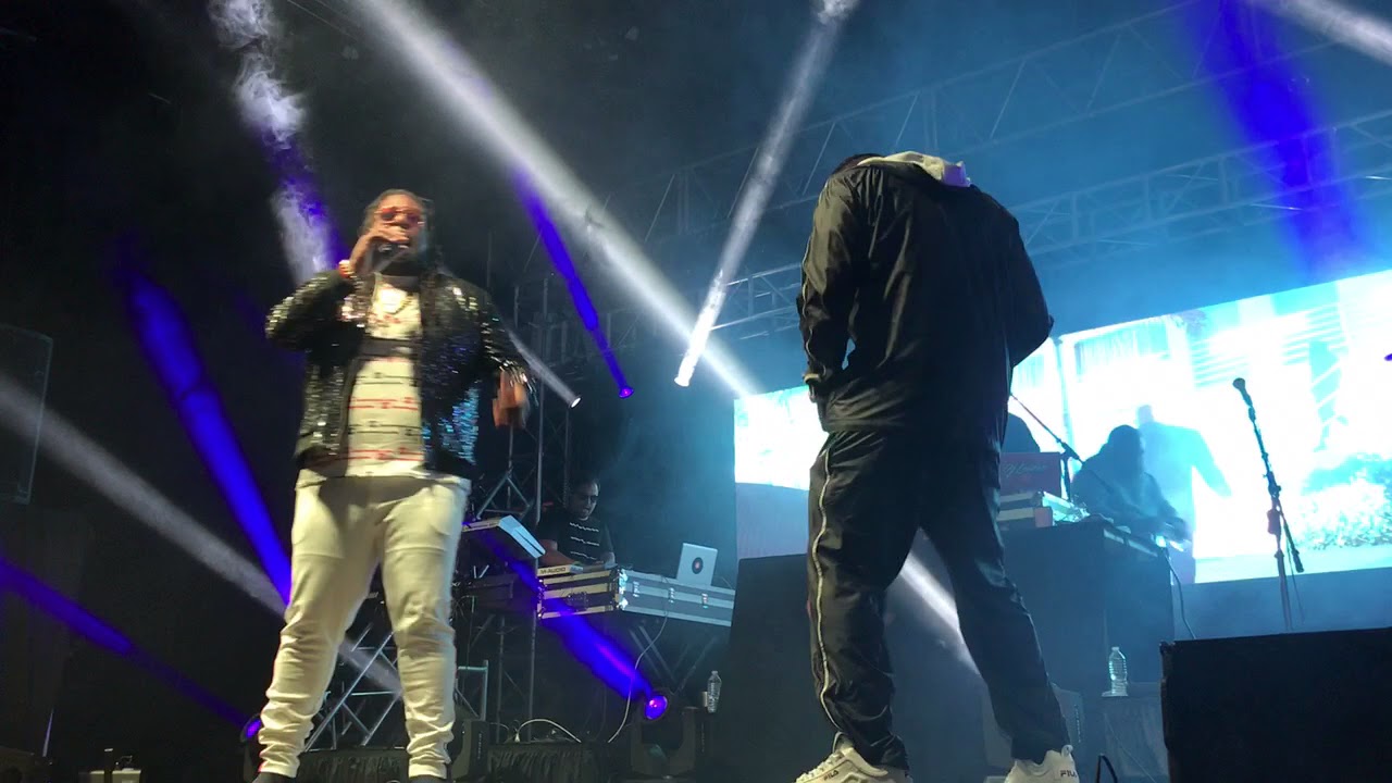 Zion & Lennox - Mi Tesoro [LIVE]
