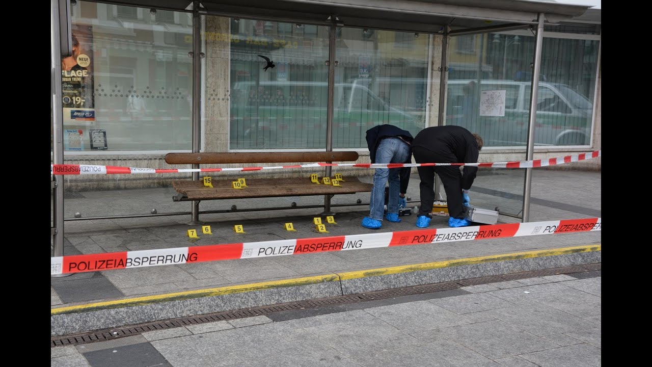 Mann sticht Frau auf offener Stra&szlig;e mitten in Schweinfurt nieder ! SW-N.TV