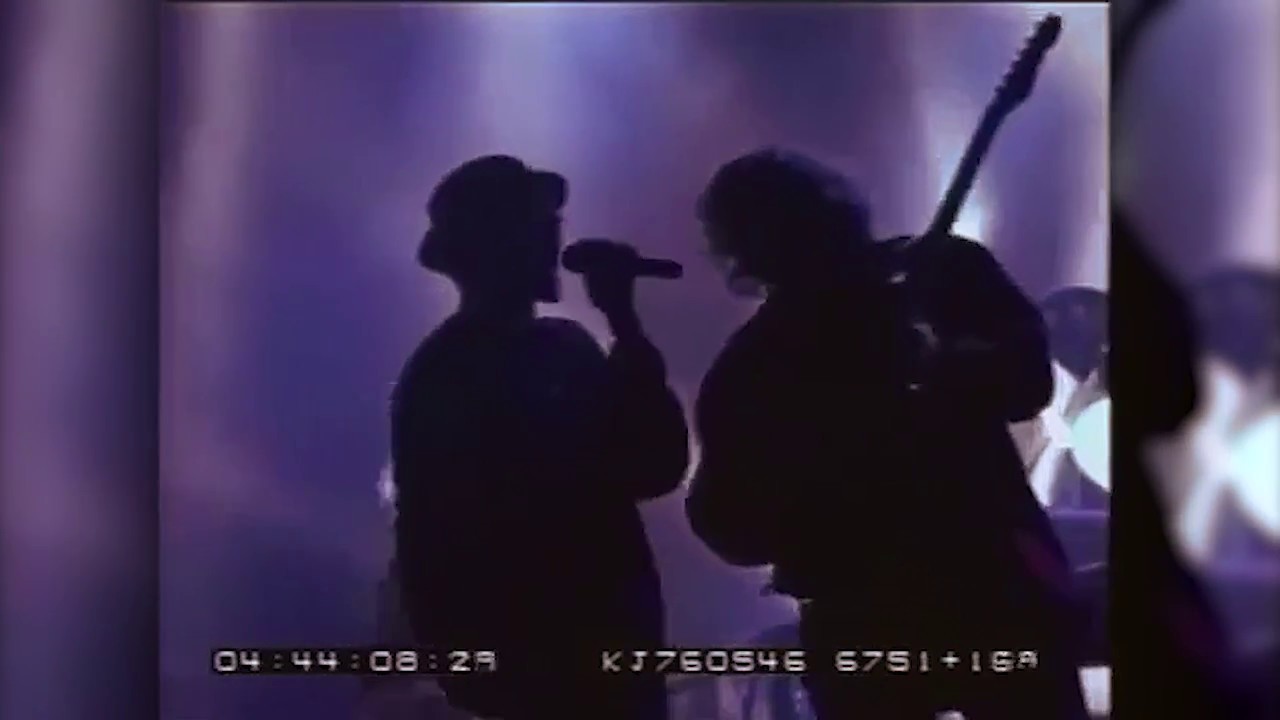 dc Talk Walls / Time is  -  LIVE