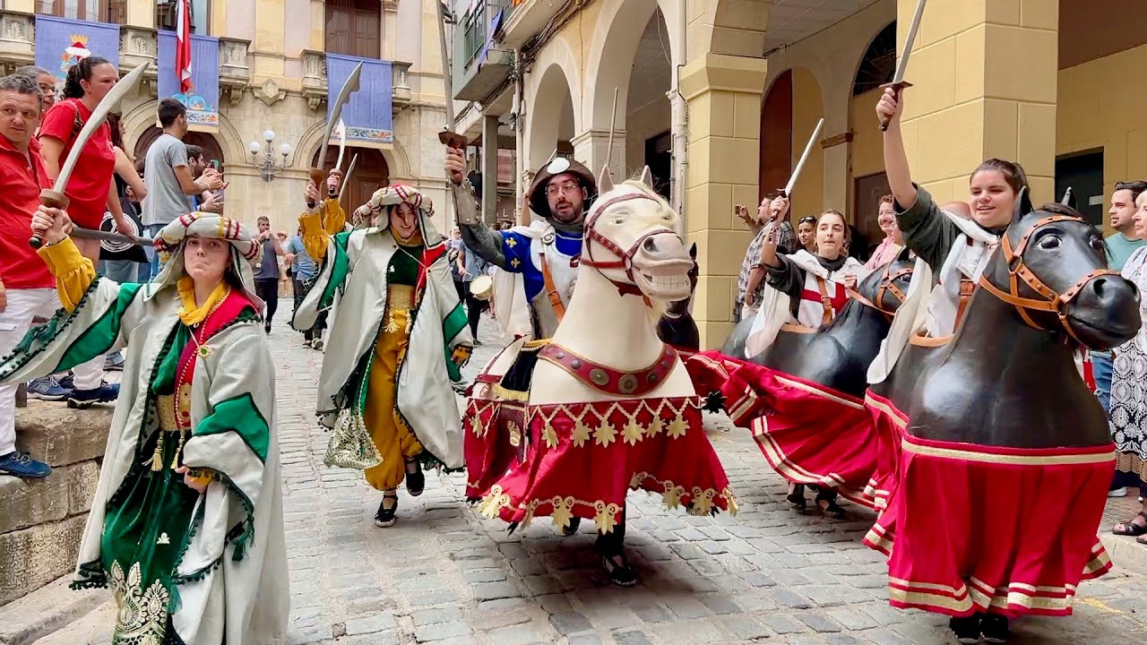 Diada de SANT JOAN - Anada a Ofici amb el Seguici Cerimonial -  Valls dilluns 24 juny 2024