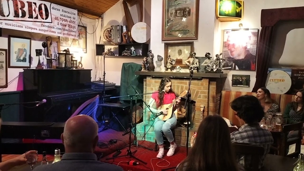 CLUBEO Leo's Tavern Donegal