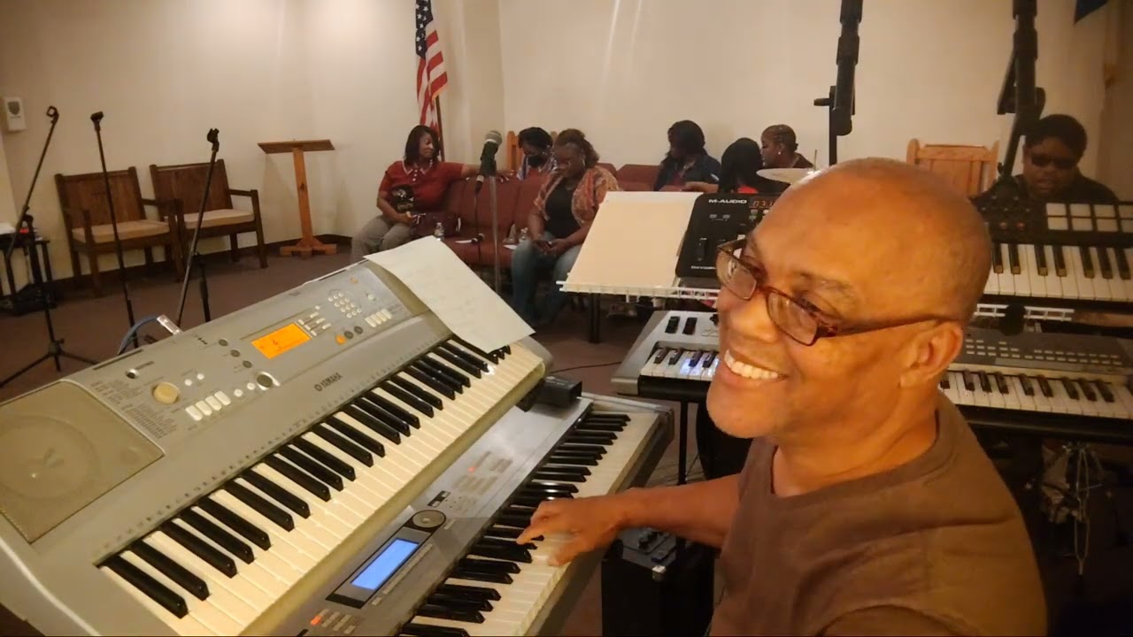 Pre service - You are My strength William Murphy instrumental