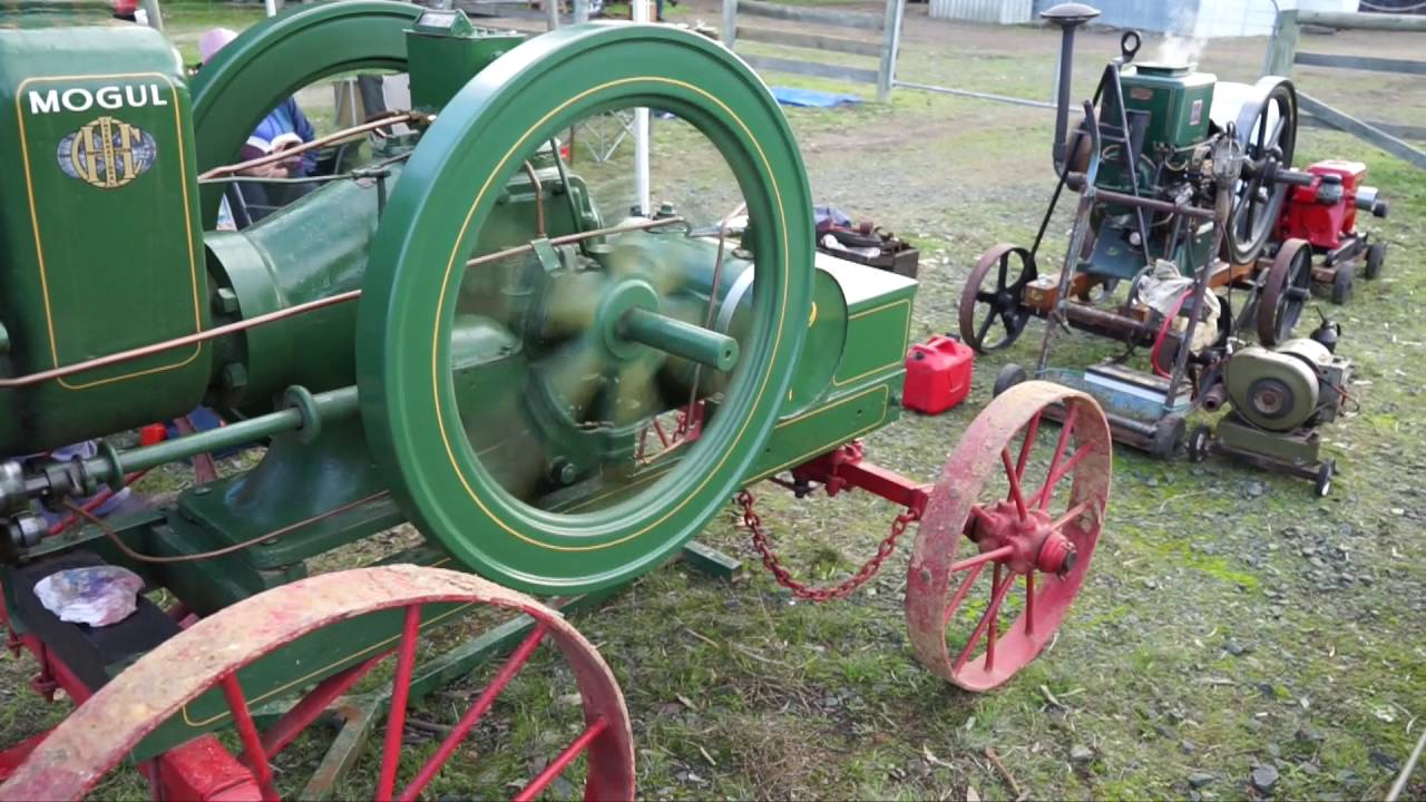 Vintage Rally Echuca - Steam Traction & Stationary Engines Galore