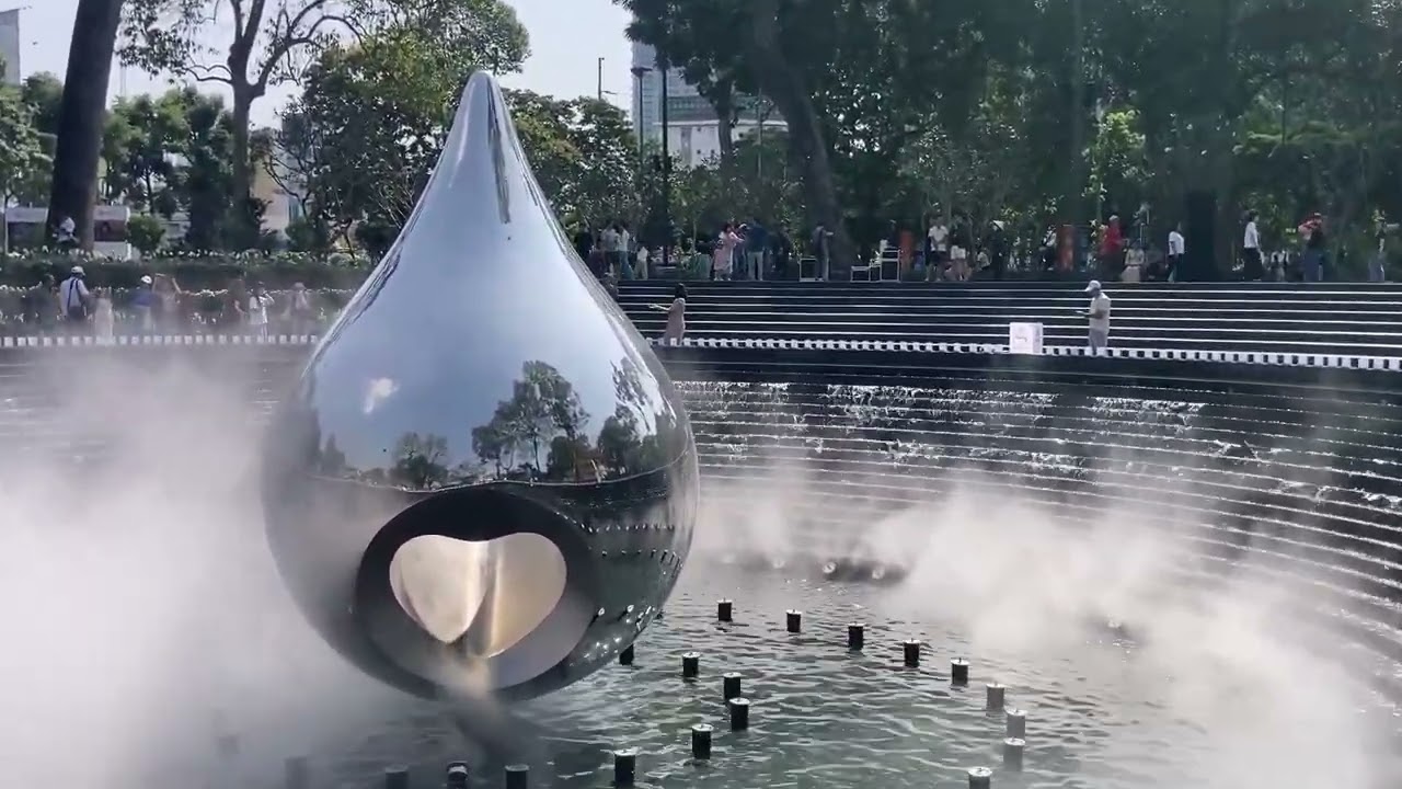 Một cảm xúc dâng trào khi ghé thăm Đài tưởng niệm nạn nhân chết vì Covid 19 tại TPHCM..