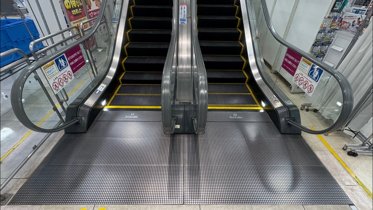 （ｴﾚﾍﾞｰﾀｰは更新されたが…）ｴｽｶﾚｰﾀｰはシンドラーのまま！　2X シンドラーエスカレーター 上り→下り 1F〜2F間　#エスカレーター #シンドラーエスカレーター