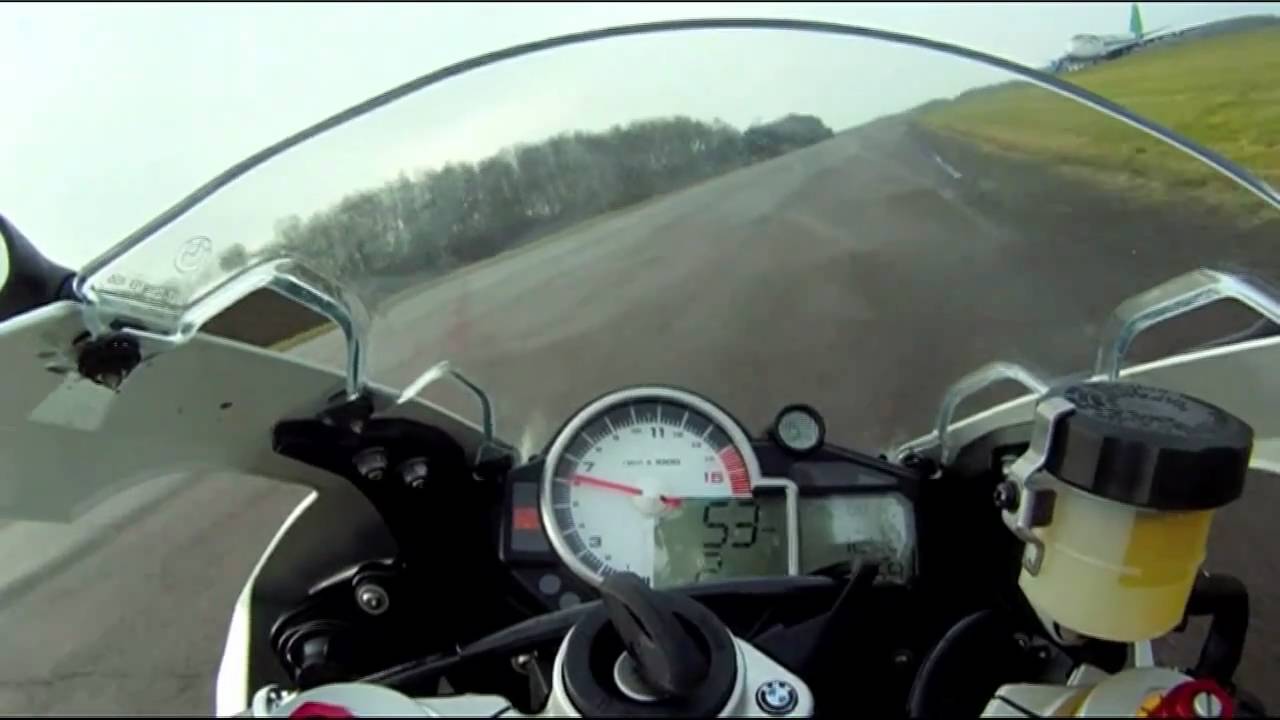BMW S1000RR onboard at Bruntingthorpe