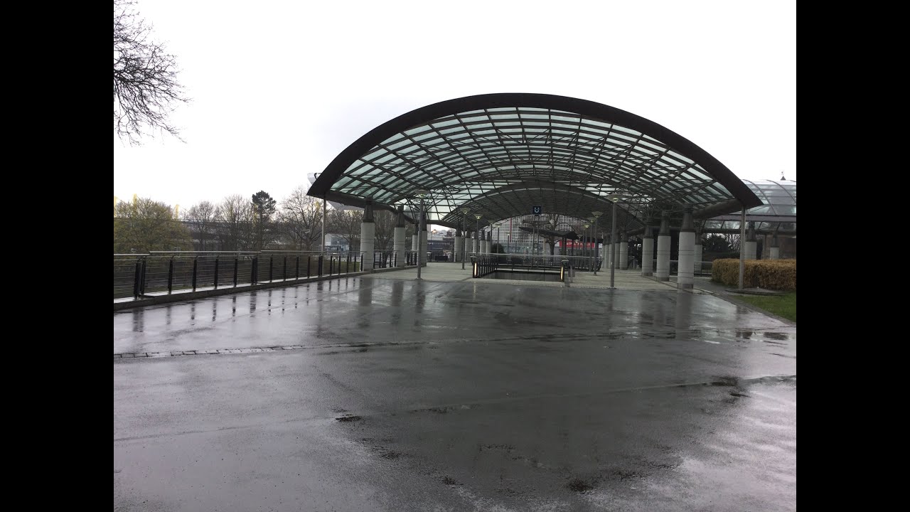 Aufzüge im U-Bahnhof Westfalenhallen in Dortmund