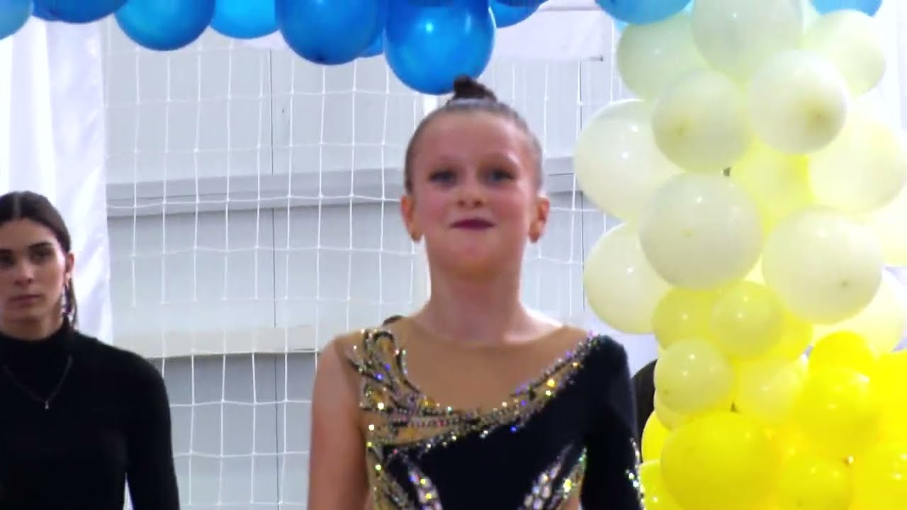 Савчук Олександра м  Нетішин СК «Золота осінь» 2013 обруч