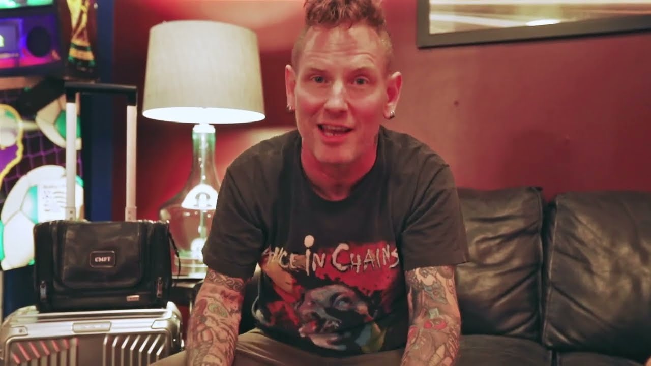 Corey Taylor Reads the Best Sh*t Talk Texts