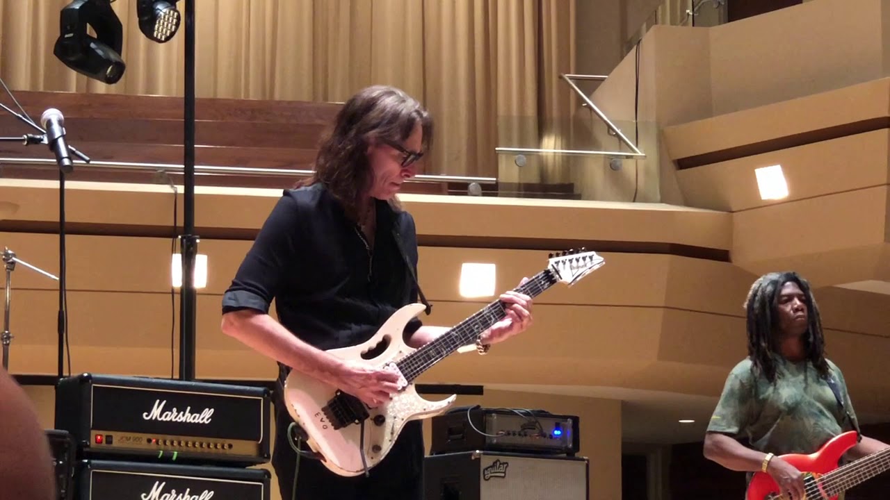 Sisters - Steve Vai soundcheck