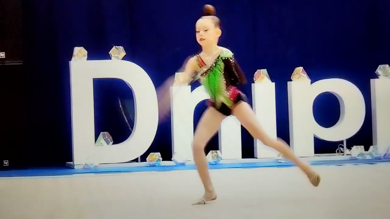 Сова Орина 2014 м'яч lV Всеукраїнський турнір з художньої гімнастики DNIPRO DIAMONDS OPEN CUP 2025