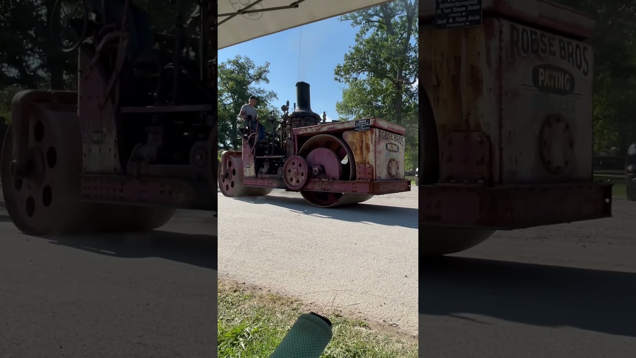 1925 Rose Bros steam roller