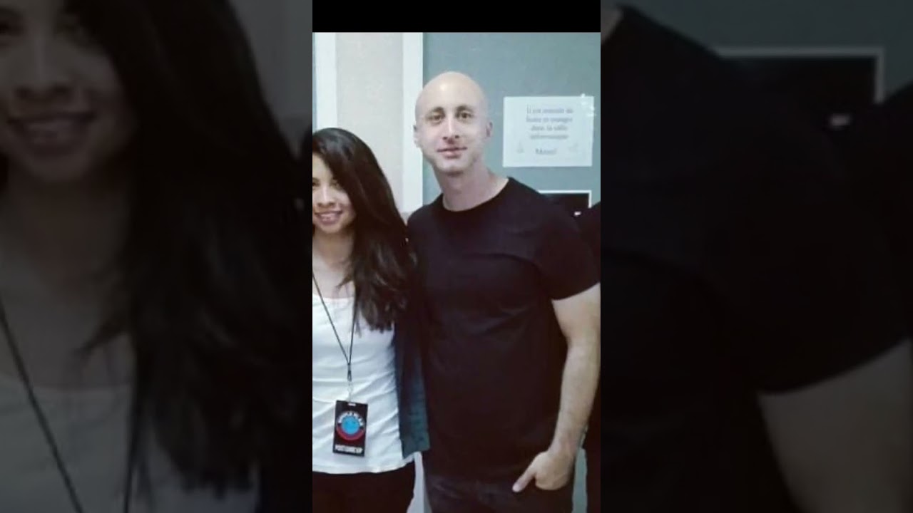 When you found out that Jeff Stinco didn't win the Global Icon Award at the VMAs this year 