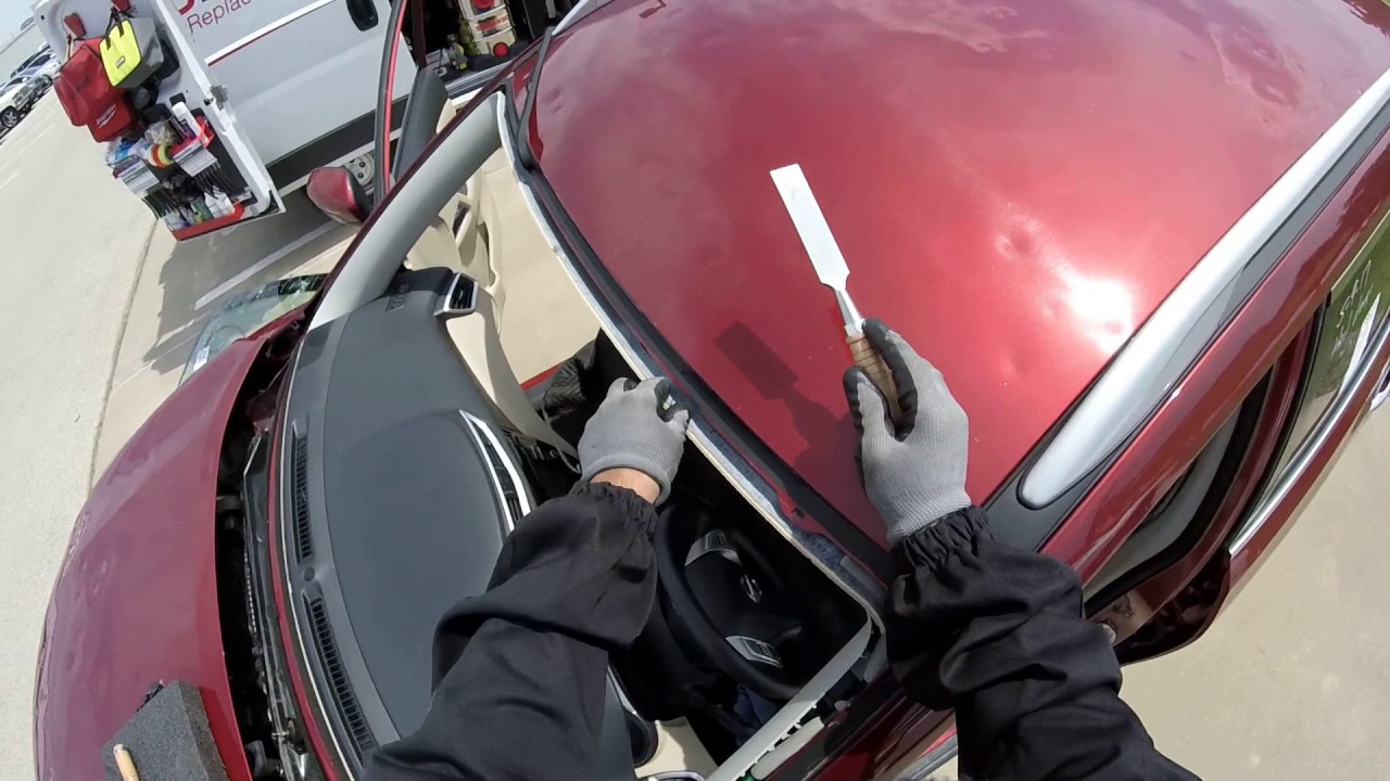 Nissan rogue 2016 windshield replacement