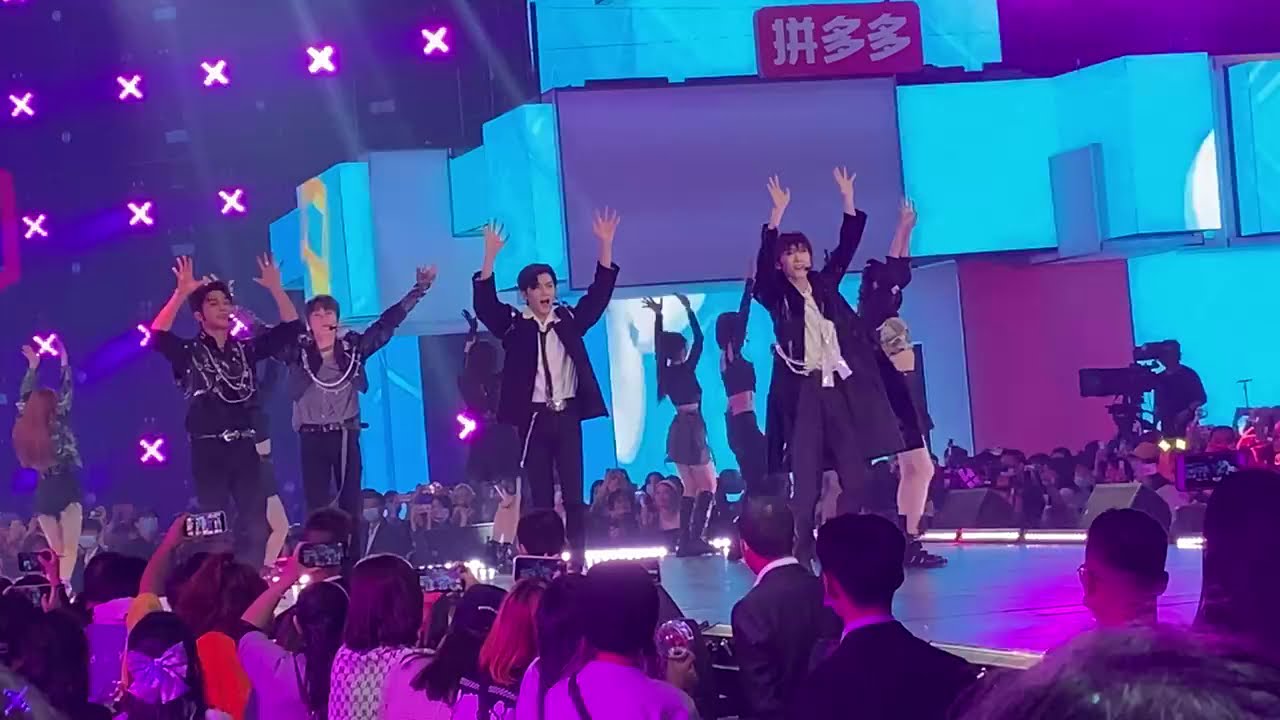 【R1SE刘也】R1SE女团舞直拍 | 和硬糖少女303互跳主题曲《喊出我的名字》《你最最最重要》| 湖南卫视超拼夜11.10