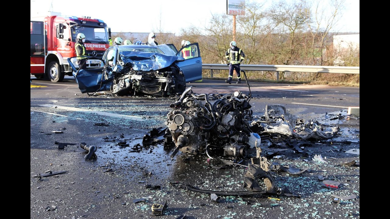 Schwerer Verkehrsunfall Bovenden, B 3, 12.02.2022