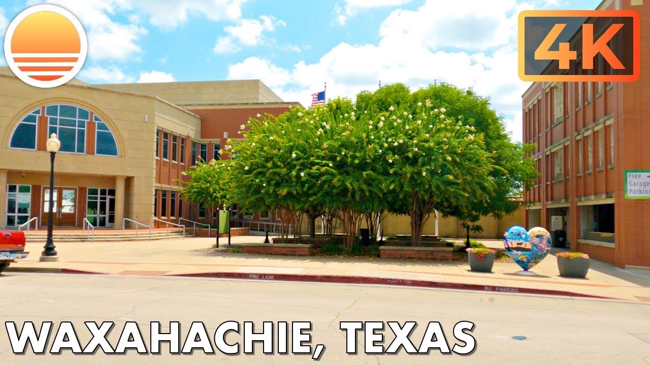 Waxahachie, Texas!  Drive with me in a Texas town.