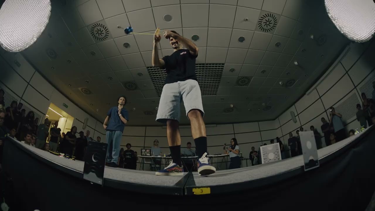 János Karancz vs Luna Harran at Stargazing Night Yo-yo Battle Prague #canopycollection