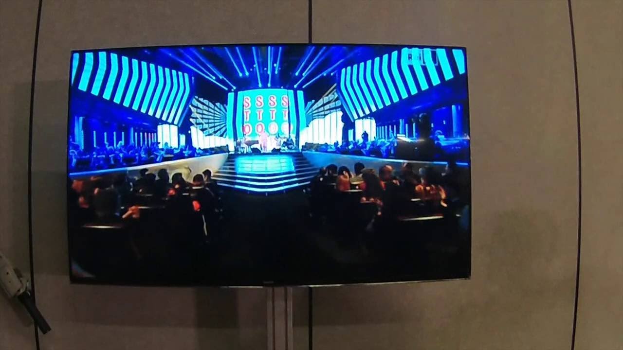 Elio e le Storie Tese - Sanremo 2016: Vincere l'odio, l'esibizione dalla sala stampa