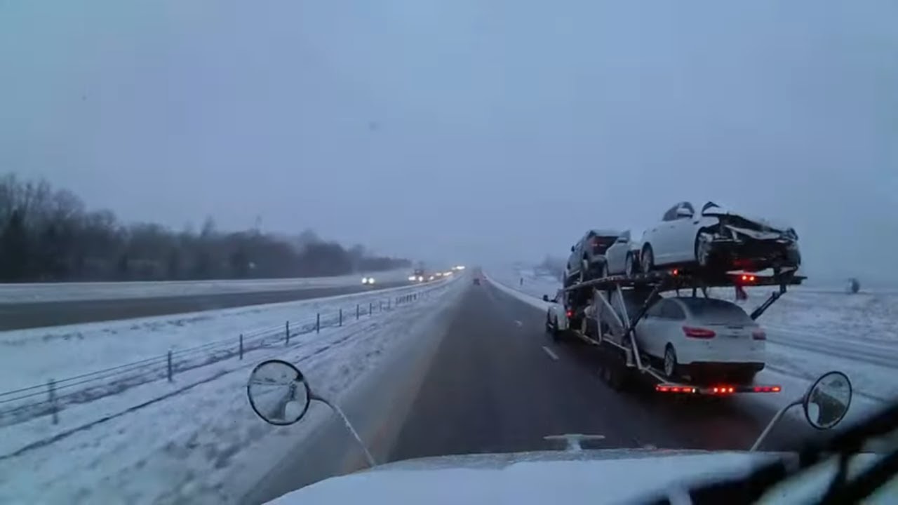 #380 A Little bit of Snow and a Scary Tarp Job The Life of an Owner Operator Flatbed Truck Driver