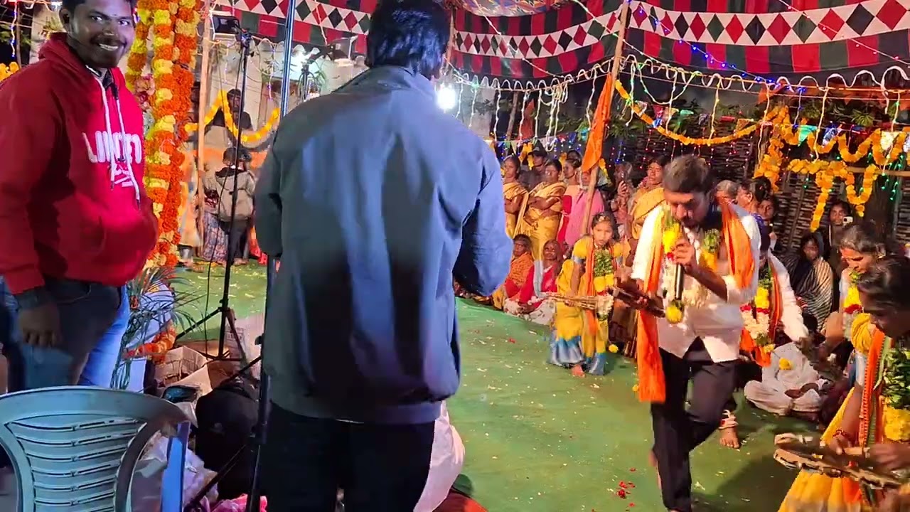 ఎంత దరిమిన చిక్కదాయన చక్కని బంగారు మృగము 
