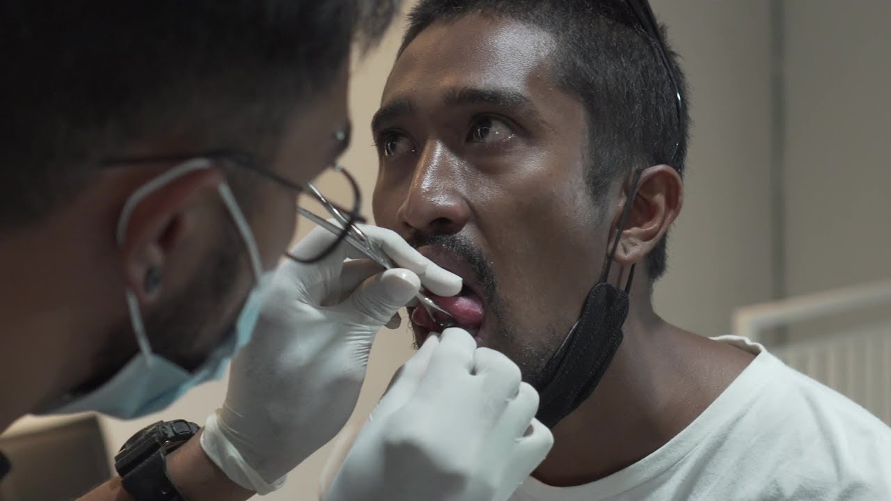 Belajar Tindik Lidah - HOW TO PIERCE YOUR TONGUE