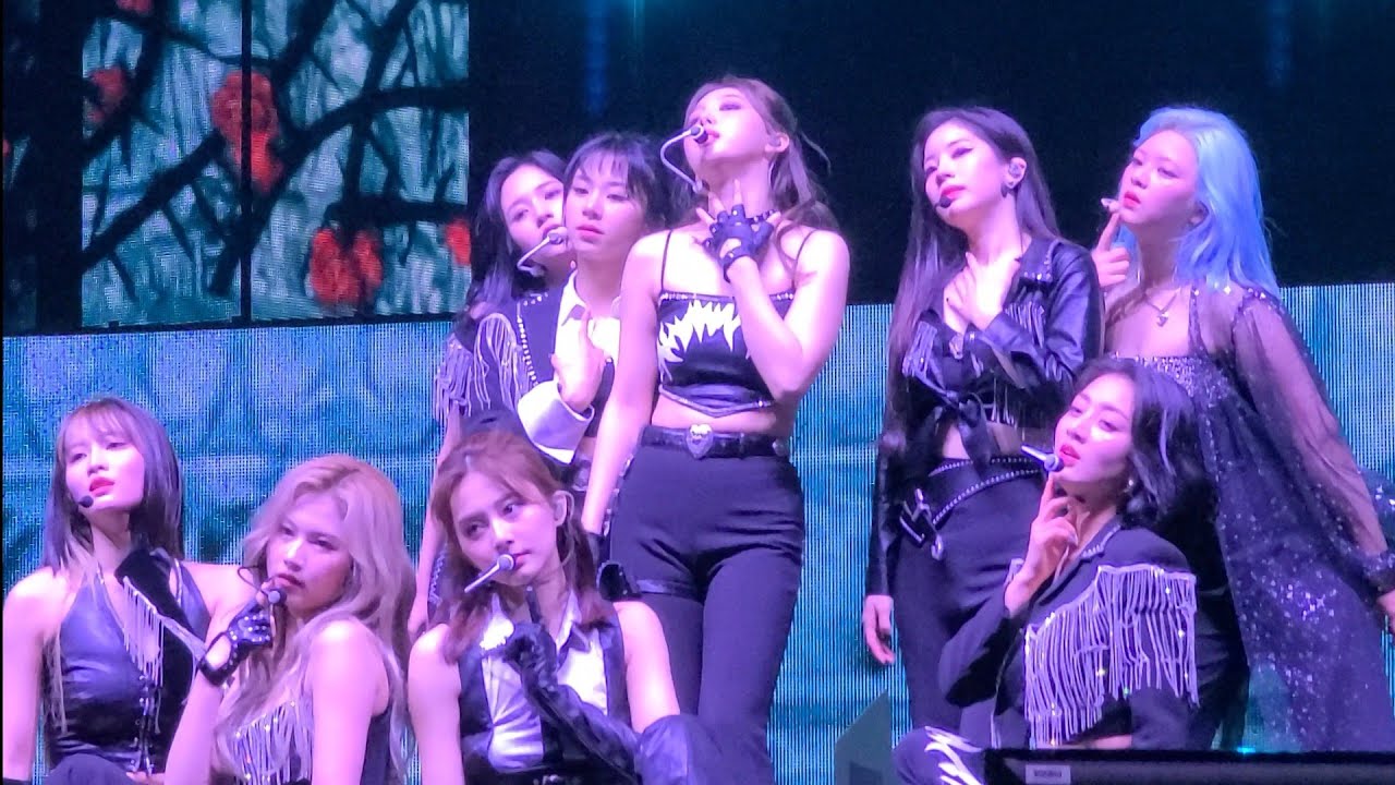 4K [FANCAM] 220216 TWICE (트와이스) Cry For Me OT9 @ The Forum LA - TWICE 4TH WORLD TOUR 'III'