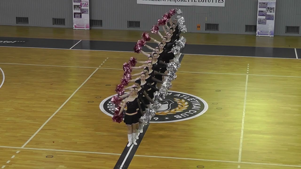 DME évzáró 2023 - Gesztenye (pom-pon)