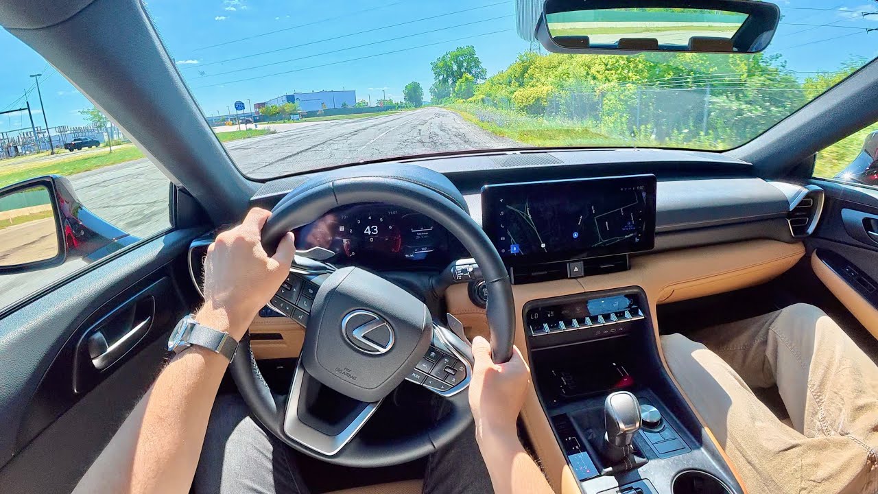 Lexus IS 350 F-Sport Design AWD 2026 &mdash; обзор от двух Тоферов