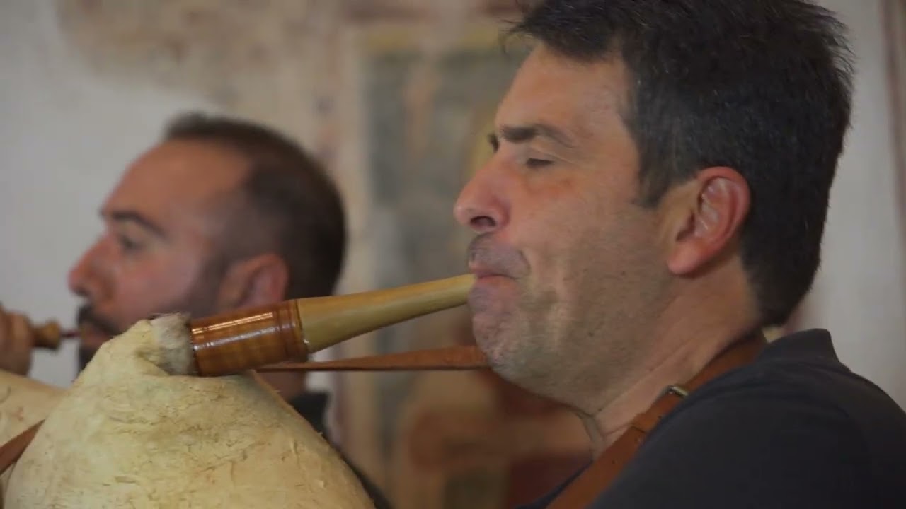Quintetto di zampogne e ciaramelle al festival 