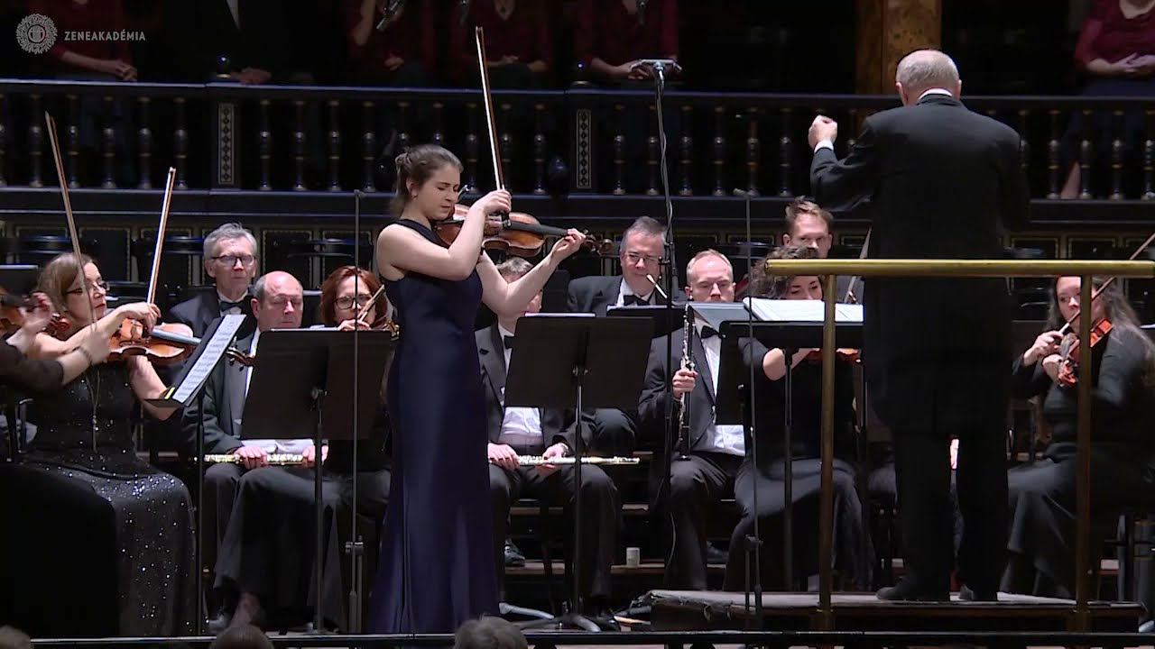Louisa Staples / Tchaikovsky Violin Concerto / Conducted by László Kovács