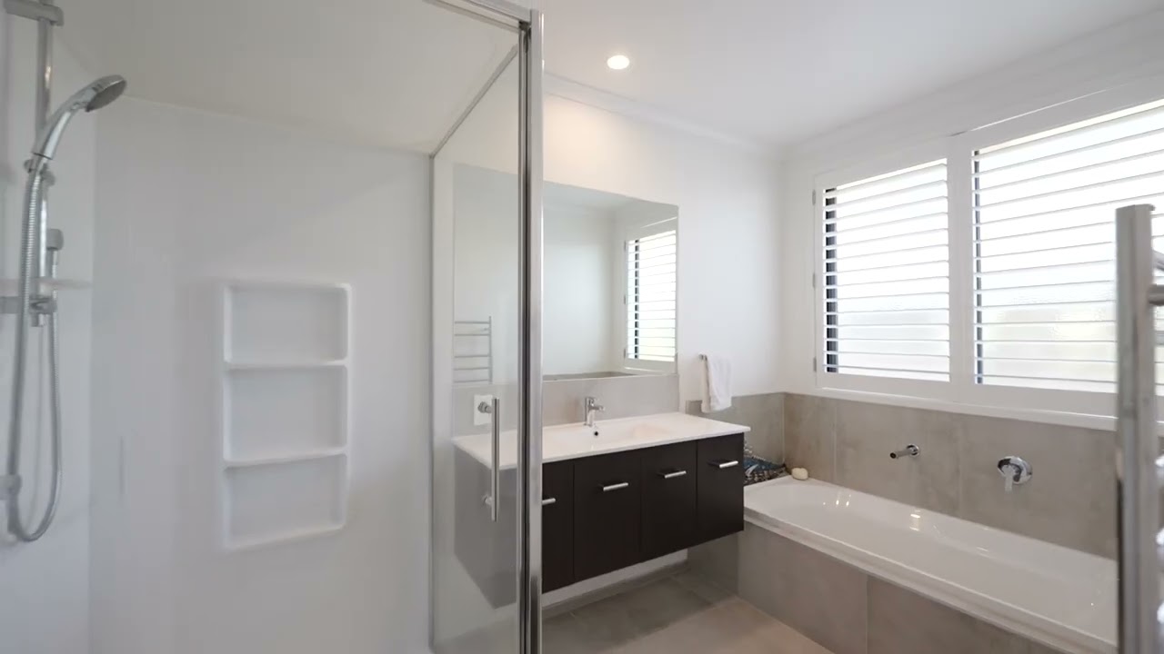 38 Drabble Crescent | Will Holliday & Rosemarie Turley | Bower
