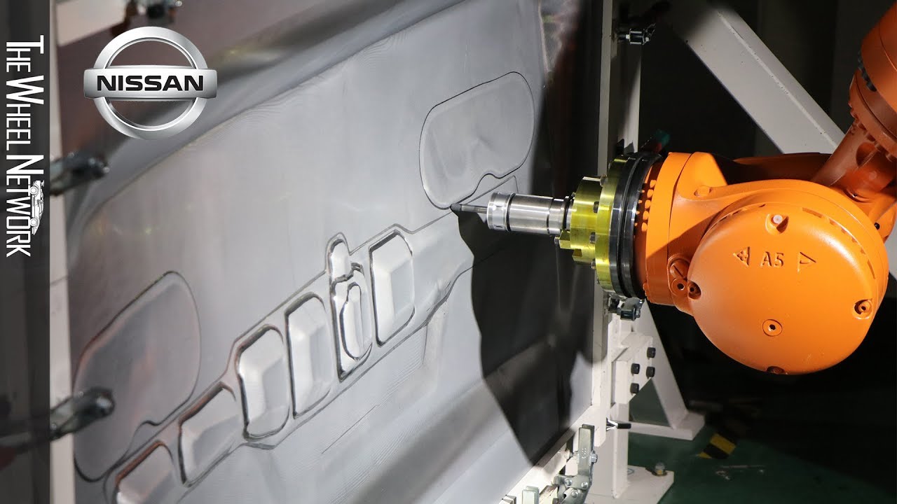 Car Parts Production: Nissan Dual-Sided Dieless Forming by Robots