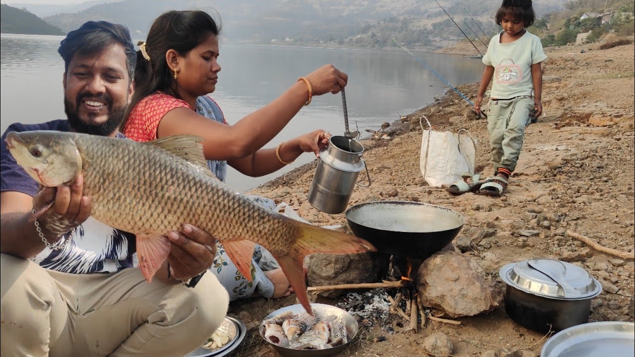 पहिल्यांदाच गळाला लागला रहू मासा, रॉड फिशिंग ची धम्माल आणि सोबत रेसिपी सुद्धा 😋. Fishing and cooking
