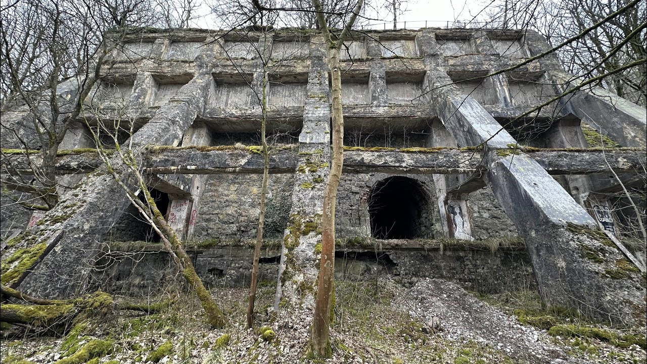 We found the Cowdale Lime Works and it was huge - abandoned places - Explore With Shano