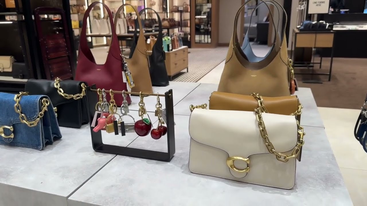 COACH OUTLET ~NEW DESIGN ~BAG~WALLET ~SHOW ~CLOTHES #shopping #shopwithme  #coachoutlet