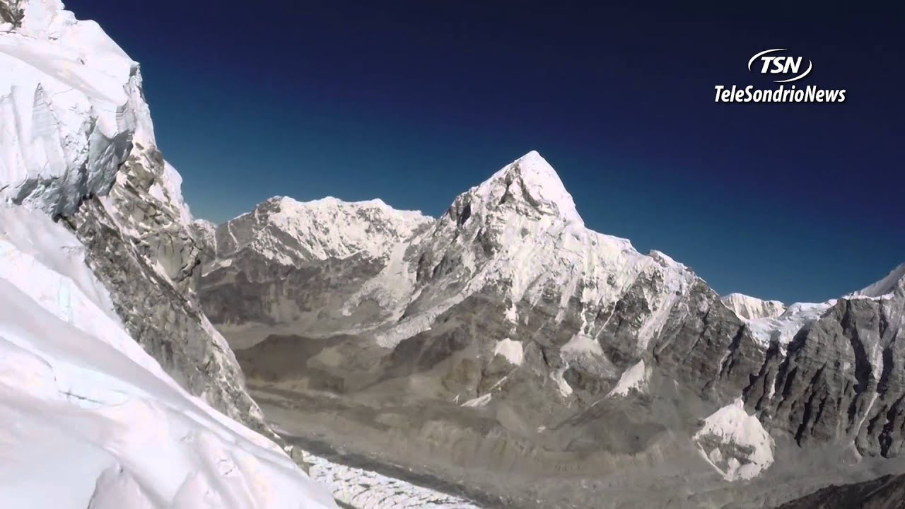 Emozioni. Folini col figlio sull'Island Peak