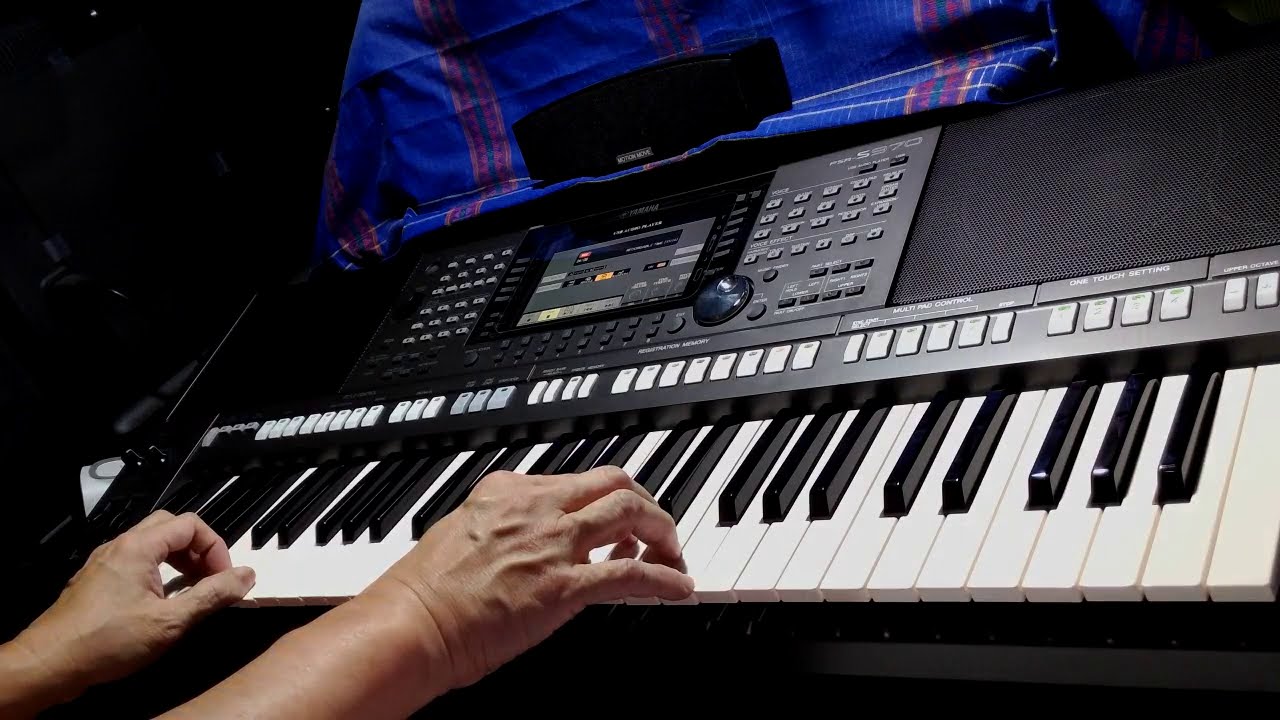 北国の春 我和你 榕樹下 I and You played on Yamaha PSR-S970 by Holmes #140