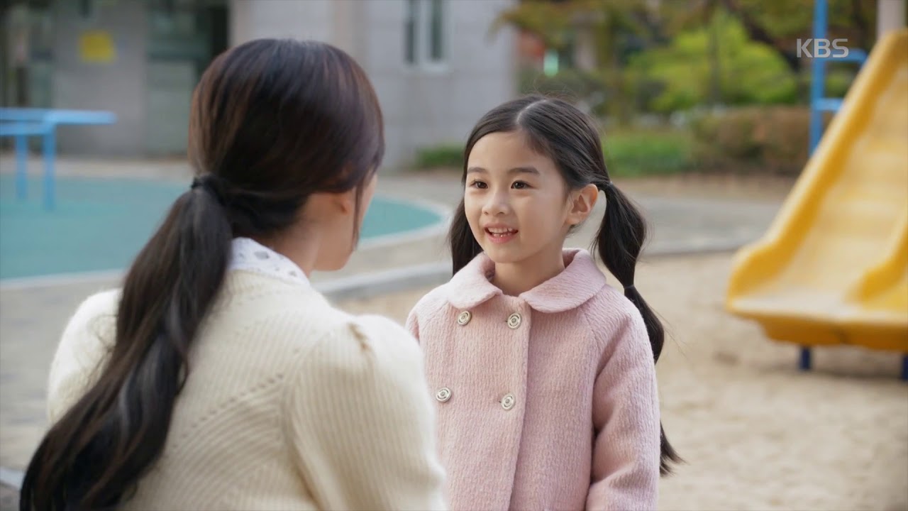 도망치기 바쁜 최윤소 ‘마주치지 말자ㅠㅠ’  [꽃길만 걸어요] 20191113