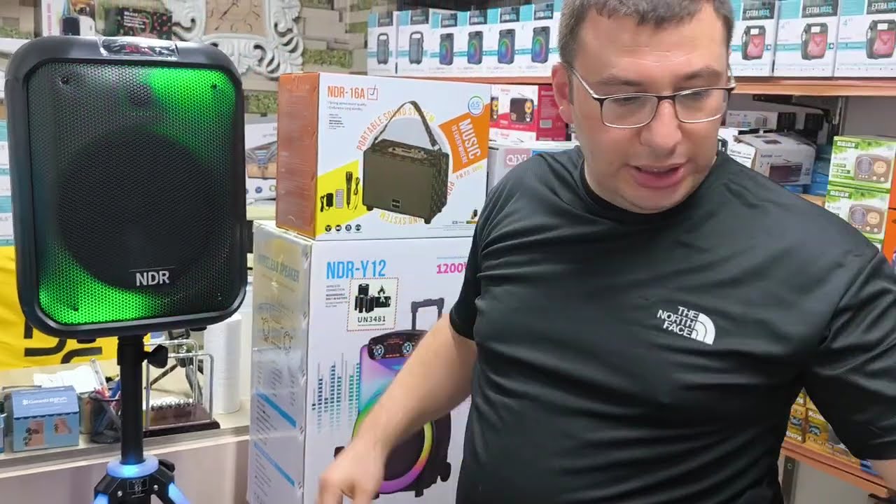 ULTRATEKNO NDR-102B RGB Işıklı Sahne Ayaklı 12 Inç 40 Watt Mikrofonlu Hoparlör Ses Sistemi