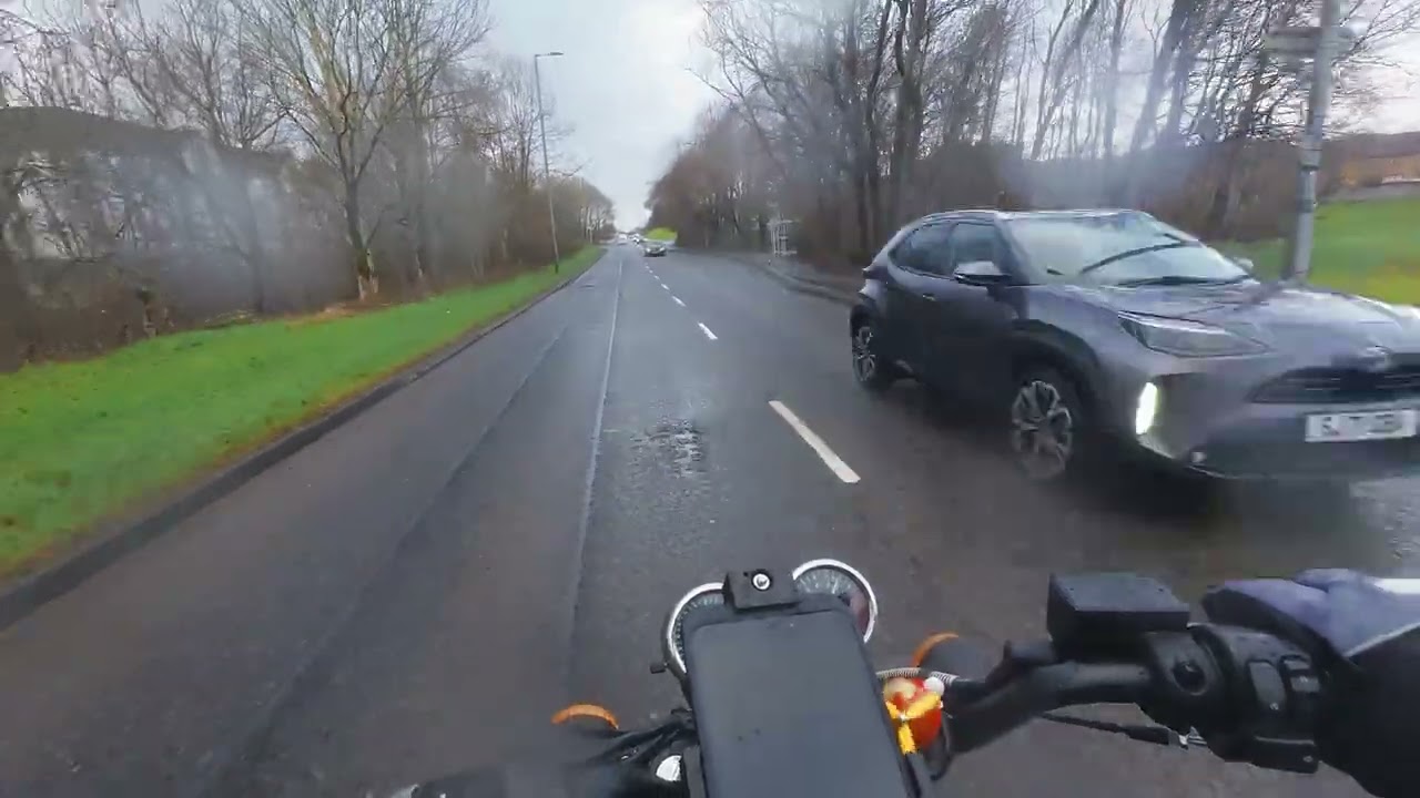 Keeway Superlight 125cc Fun in the rain ! Moto ASMR [DJI Osmo Action 5 Pro 4K 24fps]